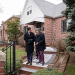 Dueños de casas podrán construir viviendas auxiliares con $395,000 financiados por la Ciudad