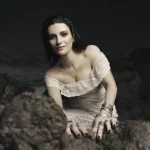 Laura Pausini rinde homenaje a las canciones que marcaron su vida