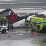 Tragedia en LaGuardia: video muestra el momento exacto del choque entre avión de Air Canada y camión de bomberos