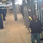 Hispano lanzado al Metro de Nueva York por un indigente sobrevivió de milagro