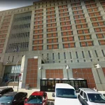 Oficial violó a recluso en oficina del capellán en cárcel donde están Maduro y Mangione: acusación en Nueva York